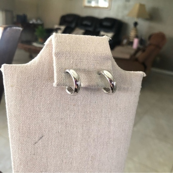 Vintage Jewelry - Vintage Sign Monet Hoop Earrings